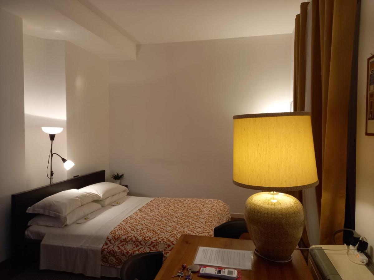 Corso Venezia 33 ミラノ エクステリア 写真